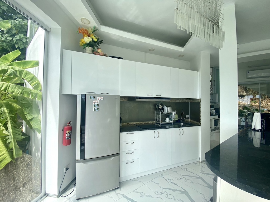 Koh Samui Property For Sale In Chaweng Noi Kitchen
