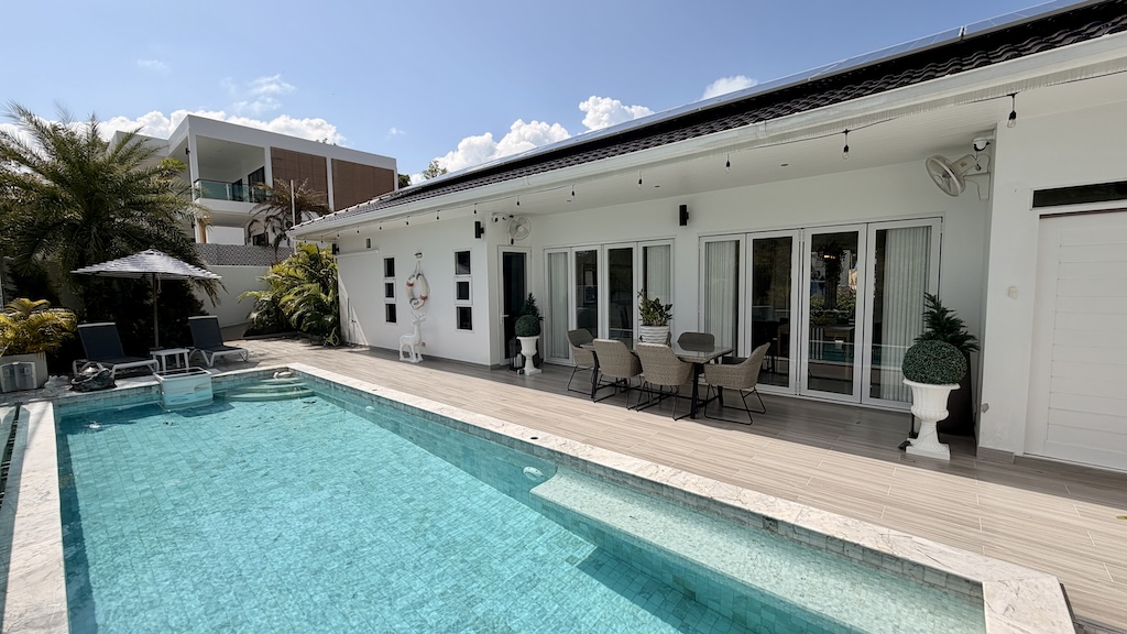 Koh Samui Property For Sale In Plai Laem Pool