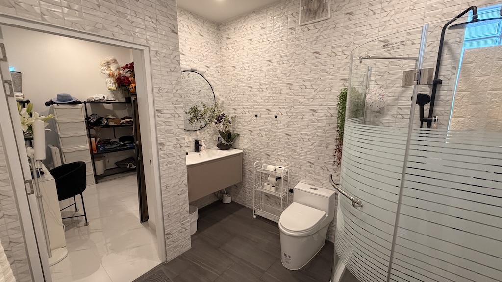 Koh Samui Property For Sale In Plai Laem Bathroom