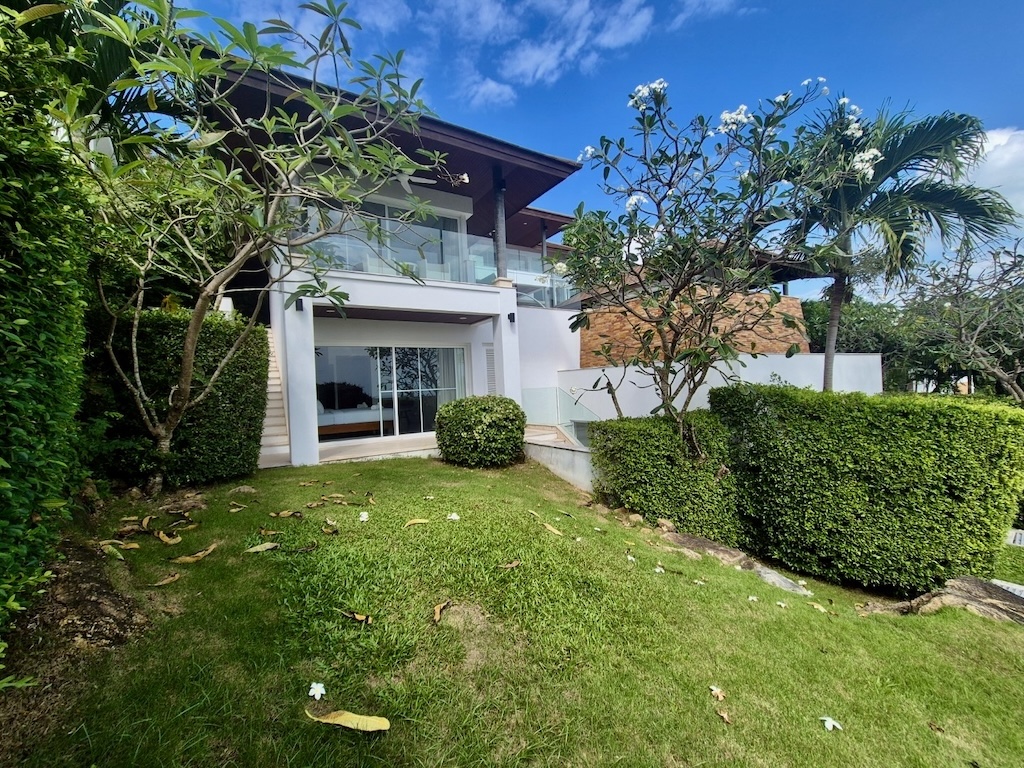Koh Samui Property In Horizon Villas Lawn