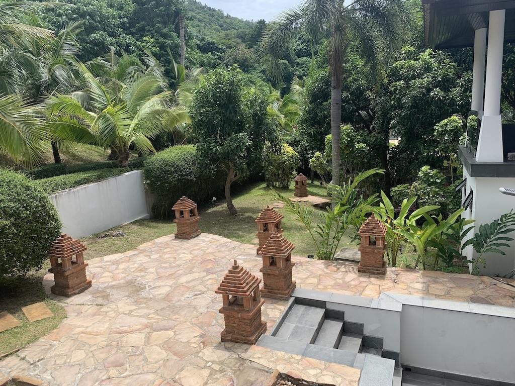koh samui property garden walkways