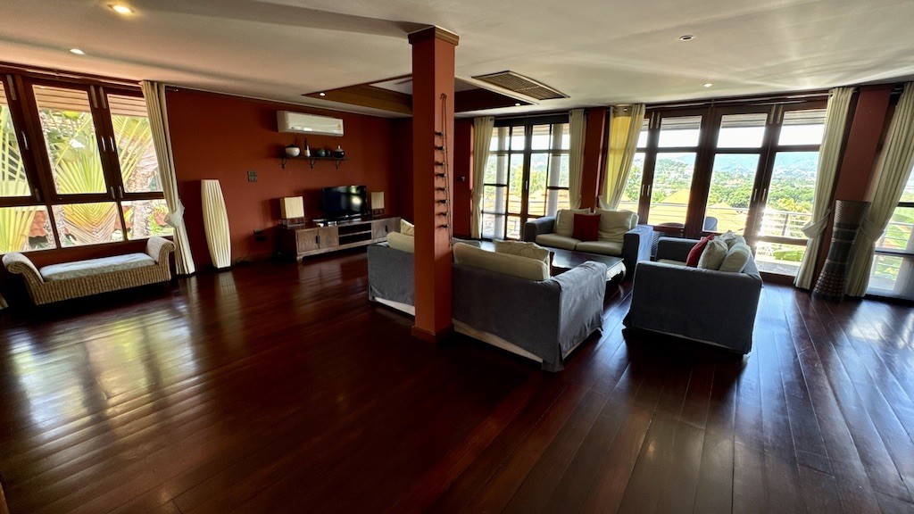 Koh Samui Property Plai Laem Living Area