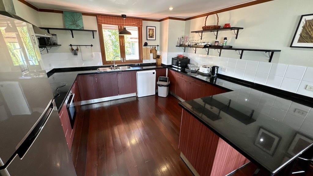Koh Samui Property Plai Laem Kitchen