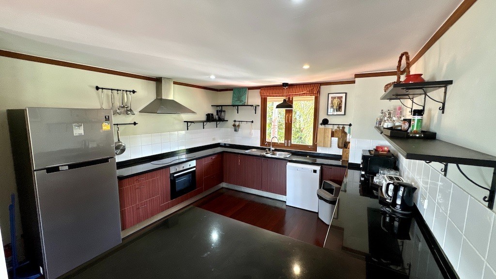 Koh Samui Property Plai Laem Western Kitchen
