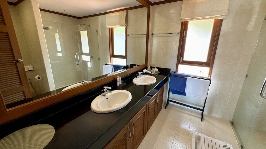 Koh Samui Property Plai Laem Bathroom