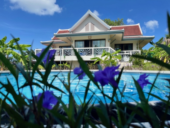 Koh Samui Property With Expansive Grounds Villa Exterior
