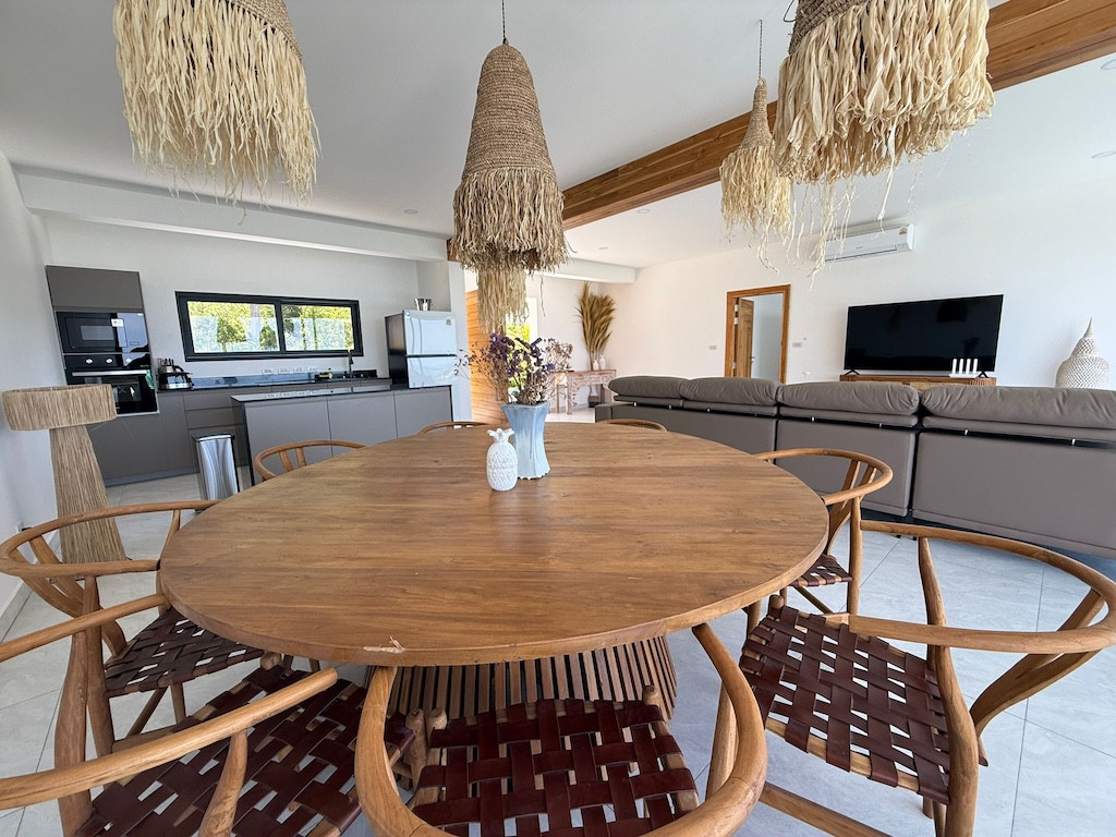 Koh Samui Sea View Property In Chaweng Dining