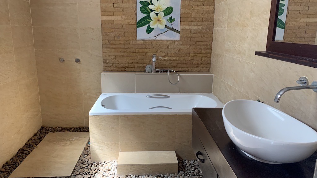 Koh Samui Townhouse Bathroom
