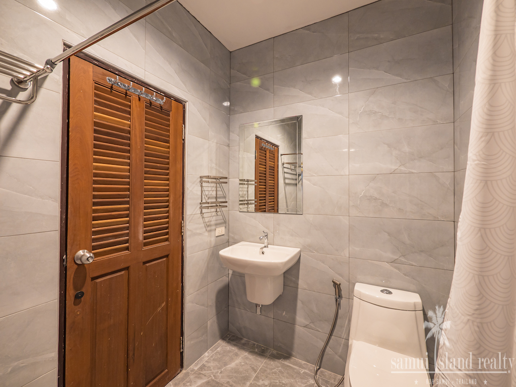 Koh Samui Townhouse For Sale Bathroom