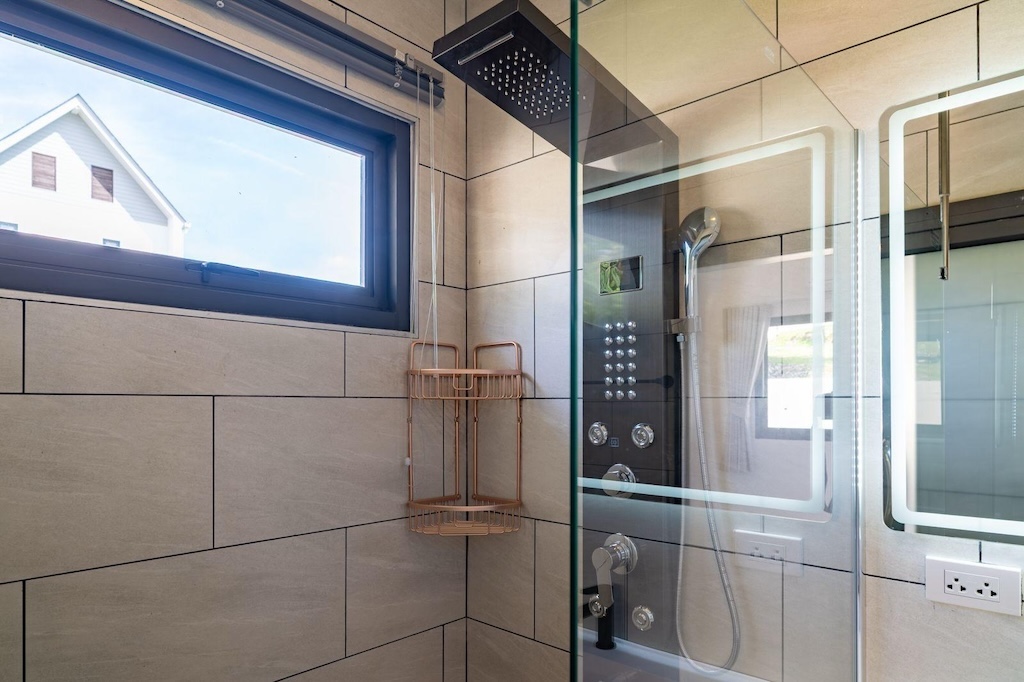 Koh Samui Villa For Longterm Rent In Bophut Shower