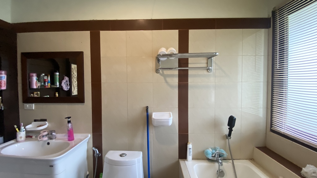 Koh Samui Villa For Sale in Taling Ngam Bathroom