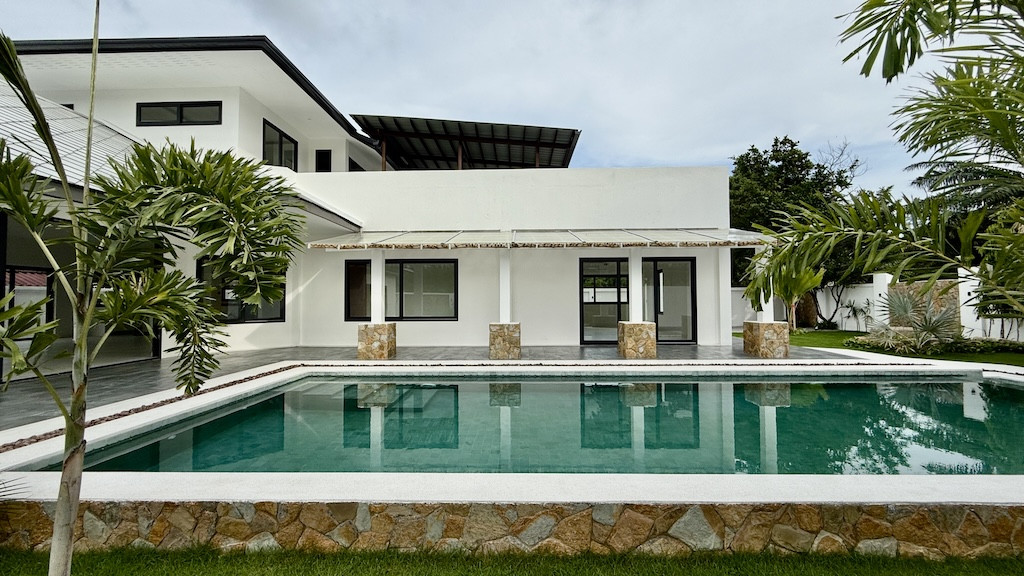 Koh Samui Villa In Bangrak Pool