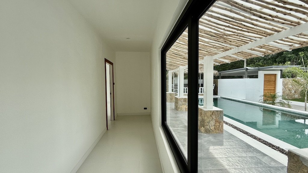Koh Samui Villa In Bangrak Corridor