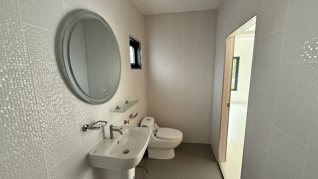 Koh Samui Villa In Bangrak Bathroom