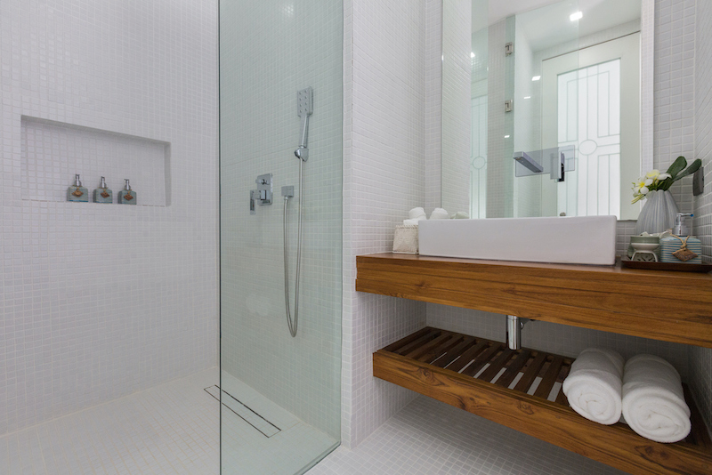 Villa Bathroom