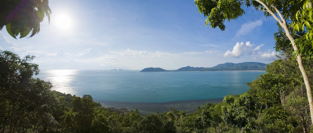 Koh Taen Beachfront Land Sea View