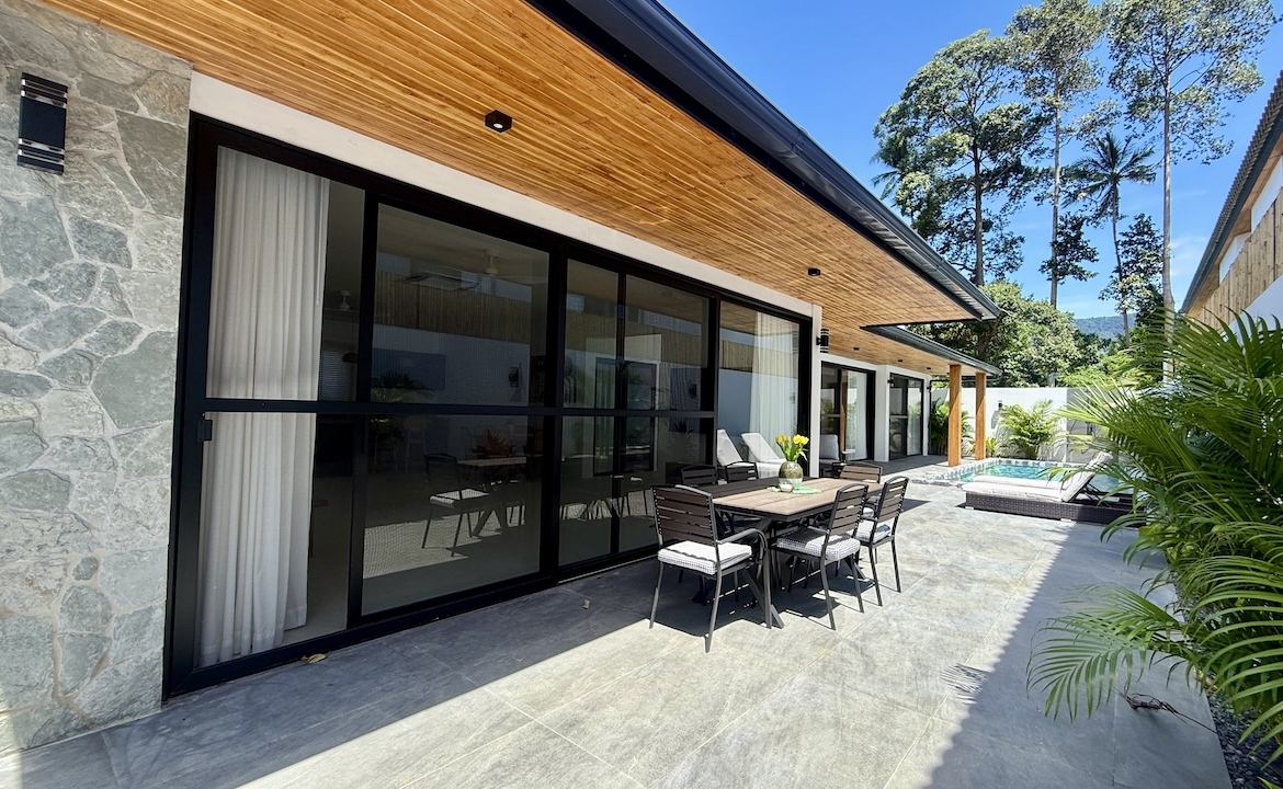 Lamai 3-Bed Villas Outdoor Dining