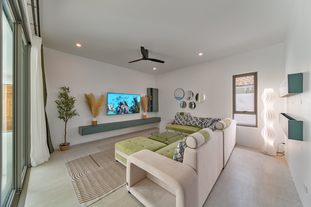 Lamai 3 Bedroom Pool Villa For Sale Lounge