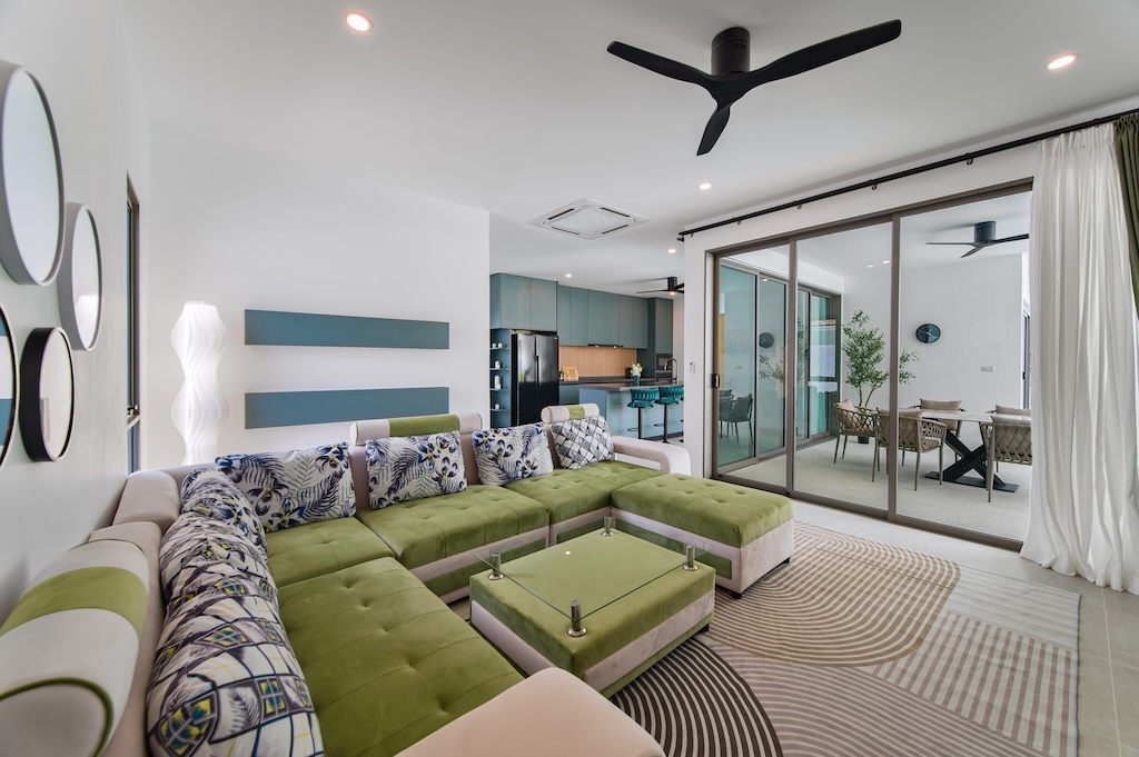 Lamai 3 Bedroom Pool Villa For Sale Living Area