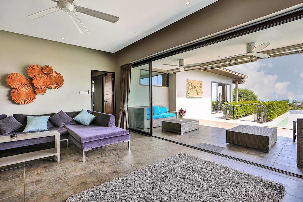 Lamai 4-Bed Pool Villa For Sale Lounge