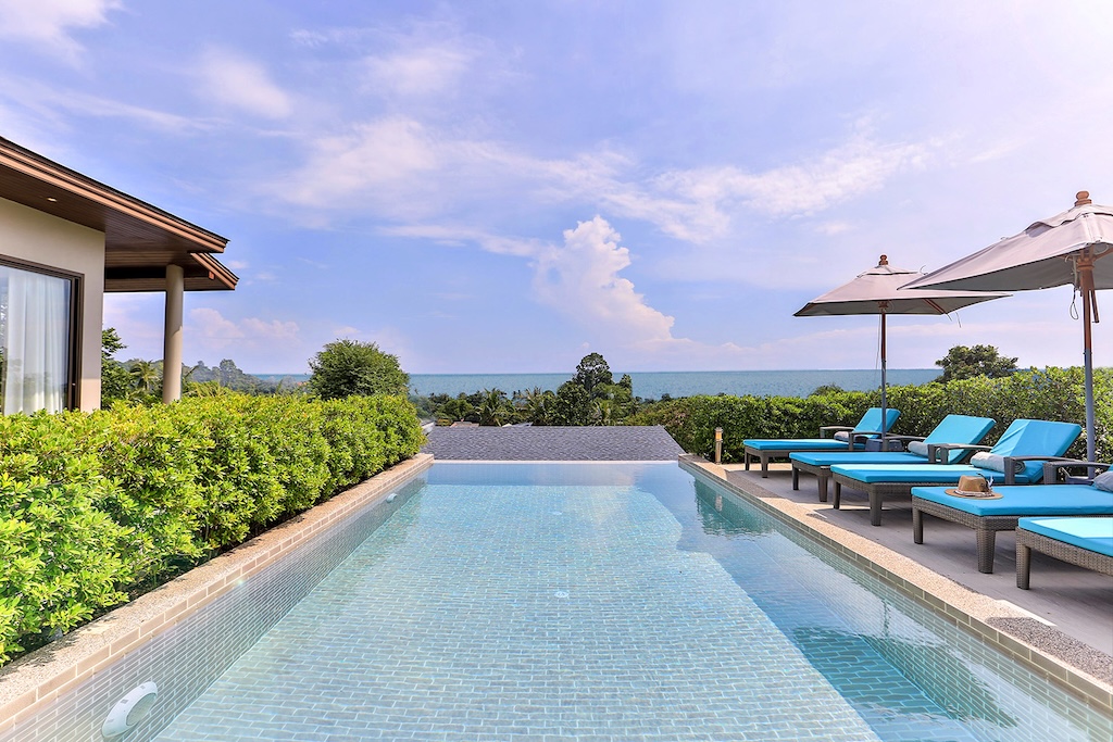 Lamai 4-Bed Pool Villa For Sale