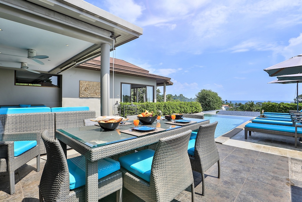 Lamai 4-Bed Pool Villa For Sale Outdoor Dining