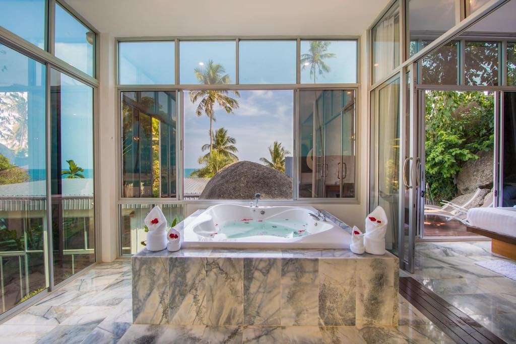 Lamai Beachfront Resort & Land Jacuzzi