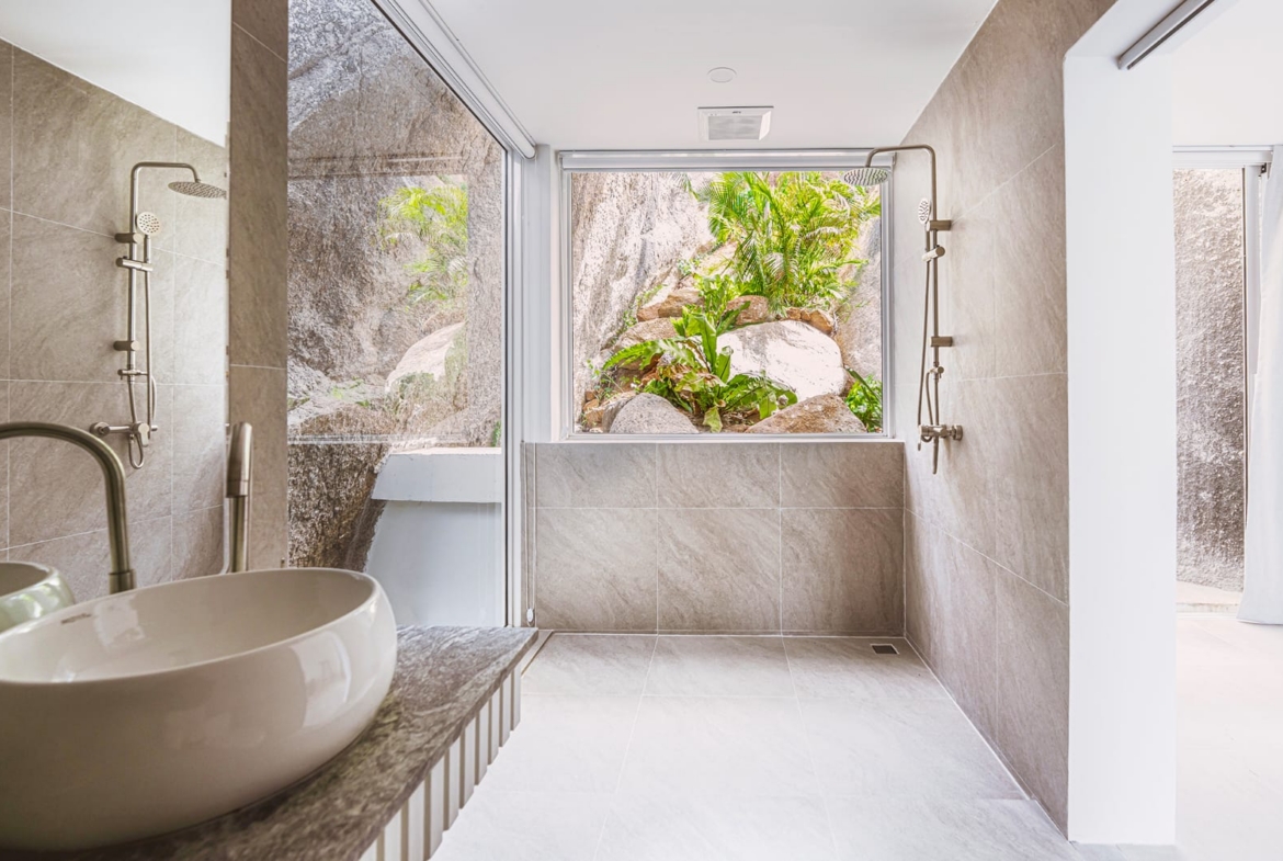 Lamai Modern Sea View Villa Shower
