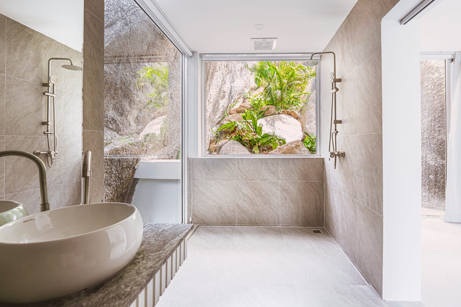Lamai Modern Sea View Villa Shower
