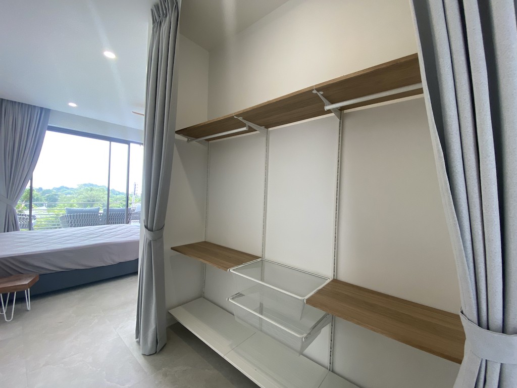 Lamai Modern Villa Wardrobe