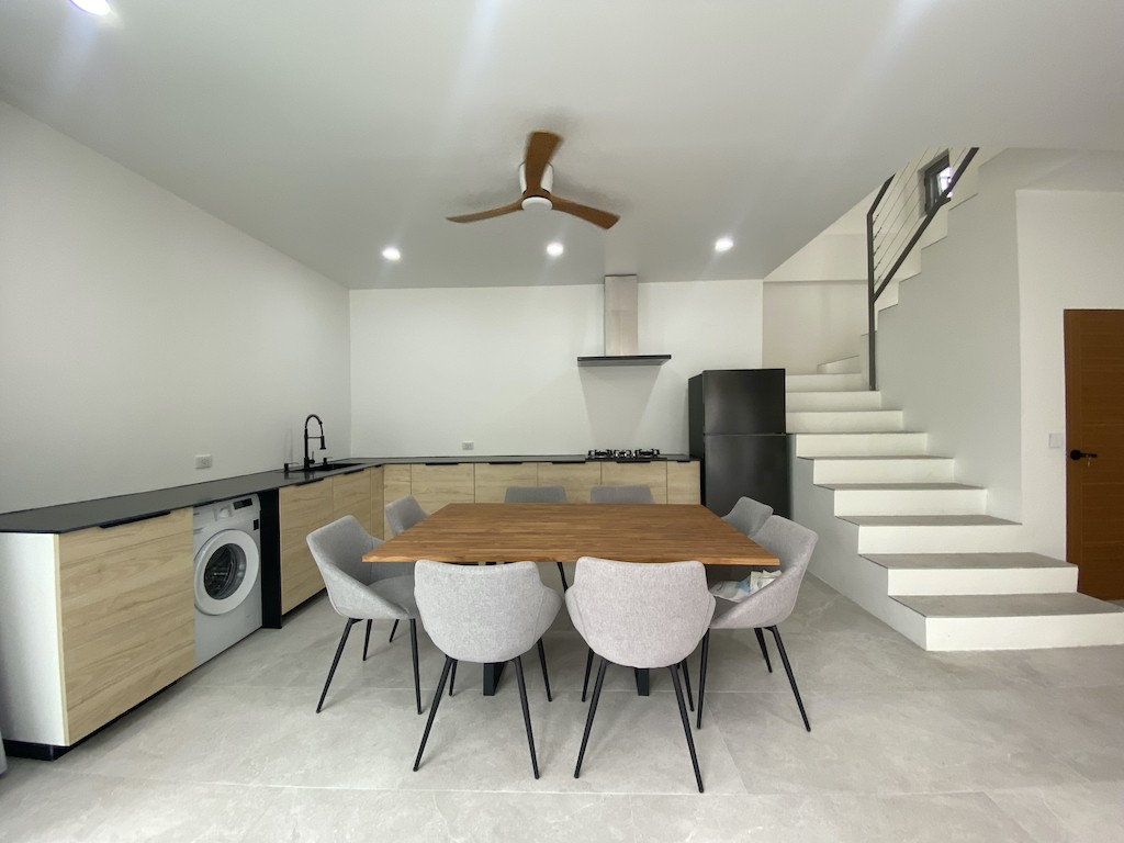 Lamai Modern Villa Dining