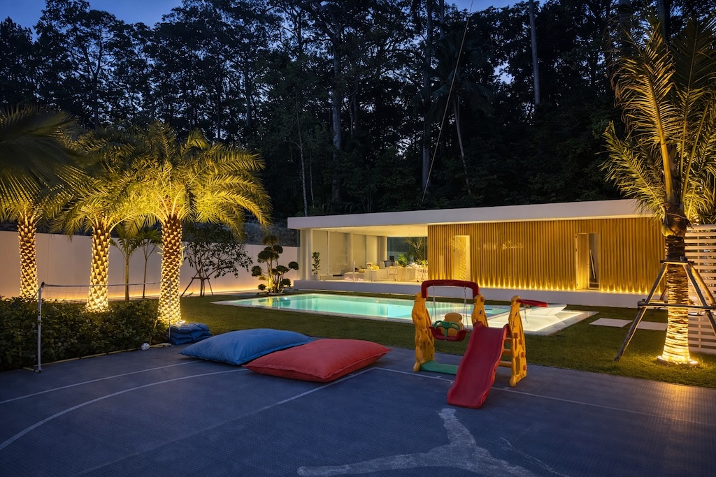 Lamai Modern Villa For Sale Night