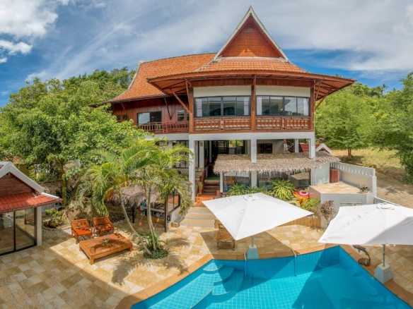 Lamai Pool Villa