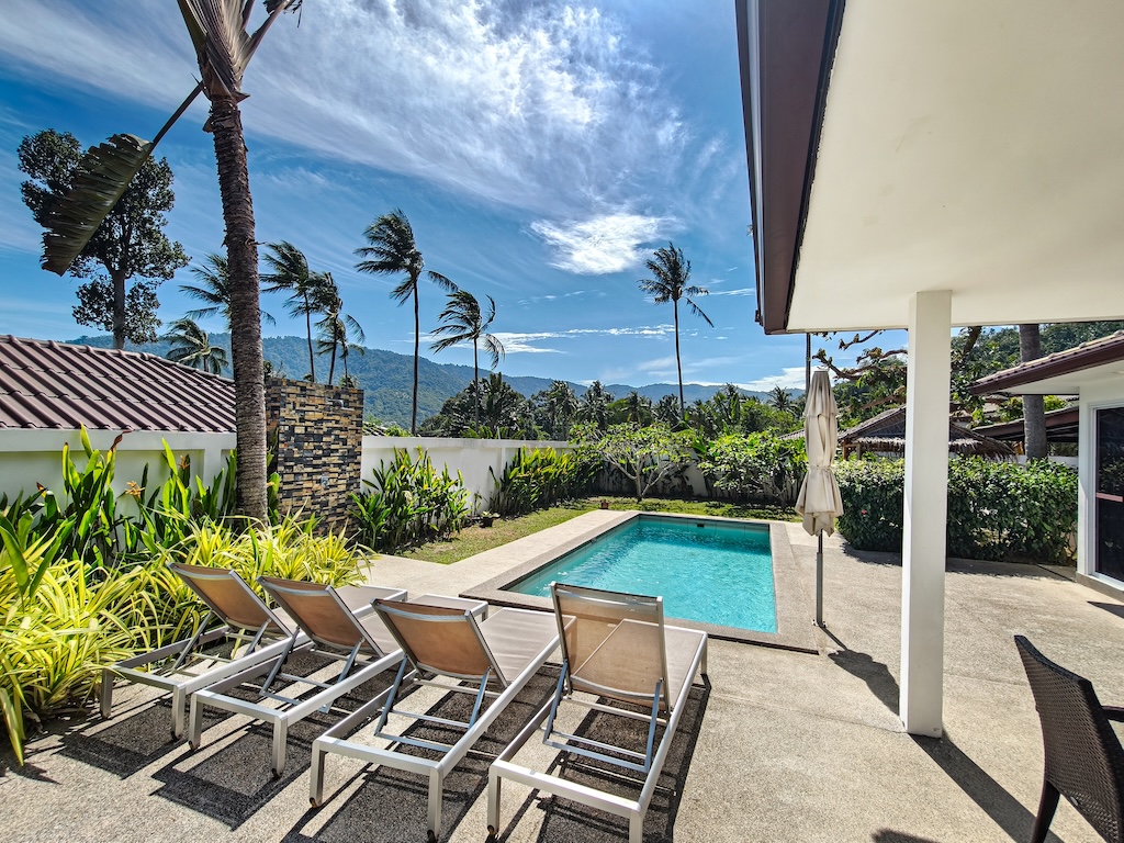 Leasehold Villa For Sale In Lamai Sun Loungers