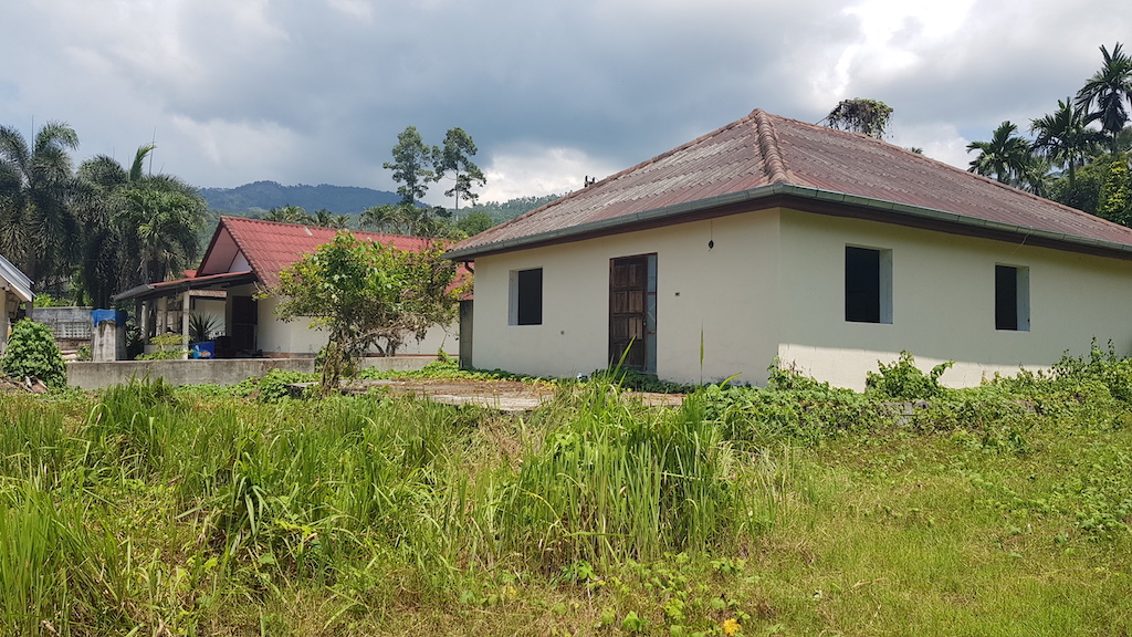 Lipa Noi 2 Rai Land Plot Surroundings