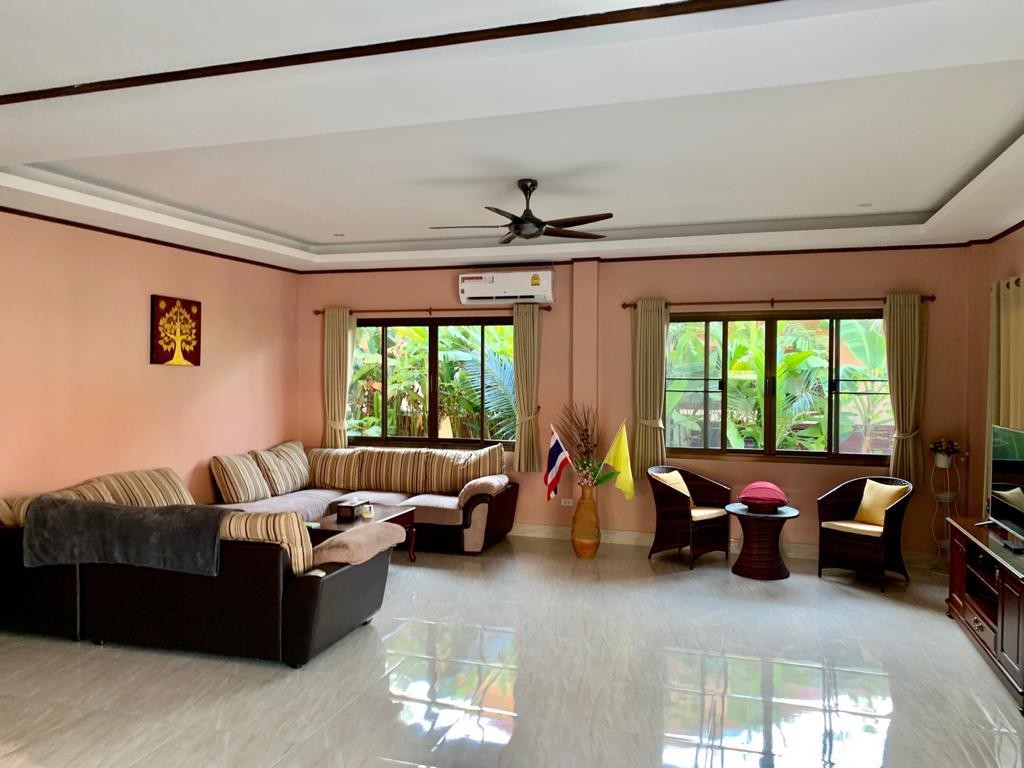 Lipa Noi 3 Bedroom Villa For Sale Samui Living