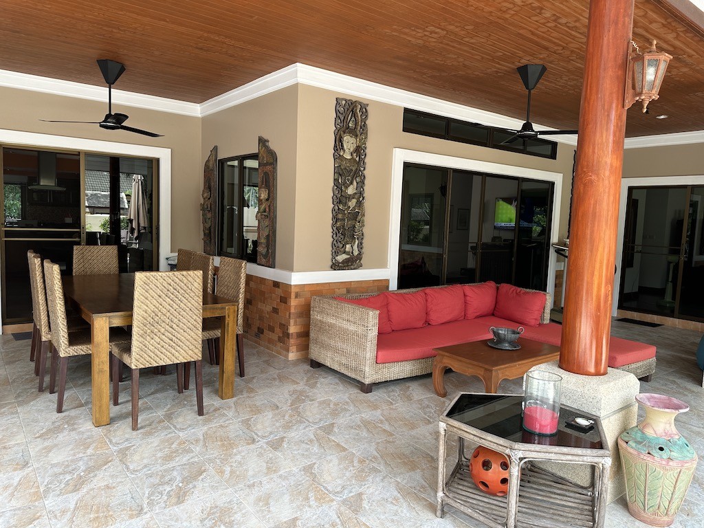 Lipa Noi Property Koh Samui Covered terrace