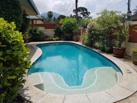 Lipa Noi Villa