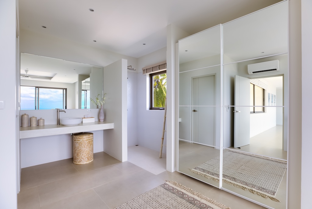 Longterm Villa Rental In Chaweng Noi Bathroom