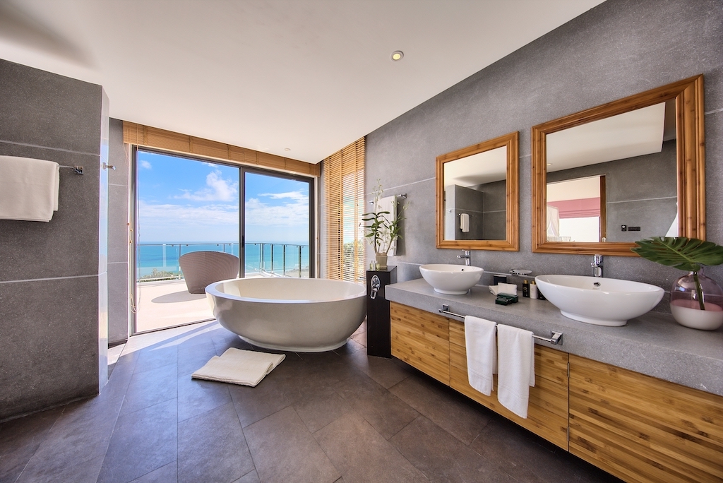 Luxury Koh Samui Property Bathroom 2