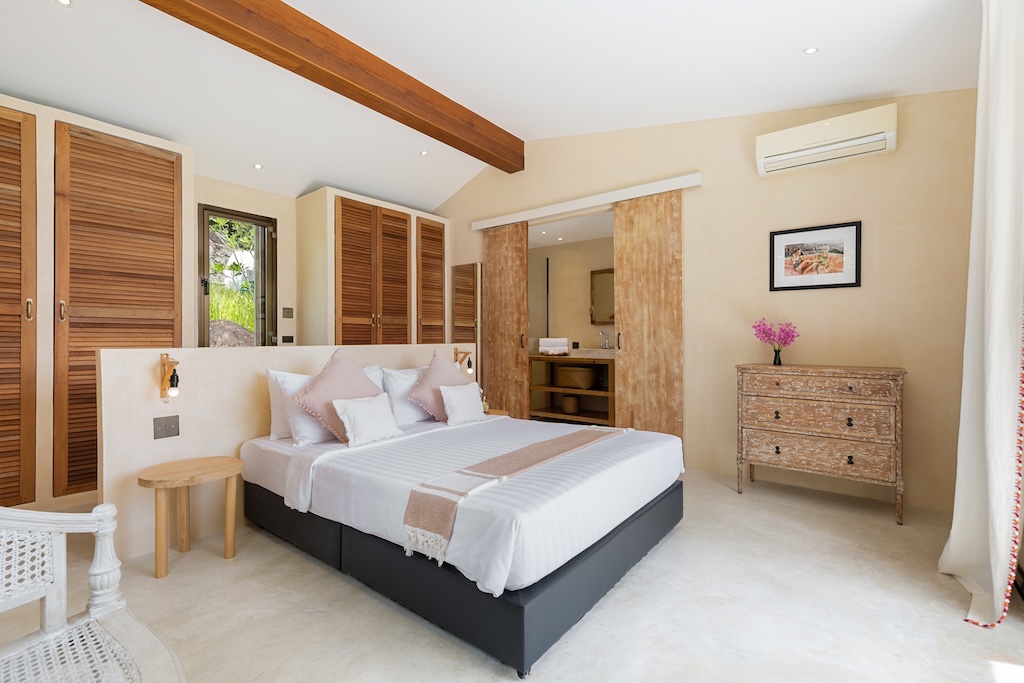 Luxury Koh Samui Property In Chaweng Noi Bedroom