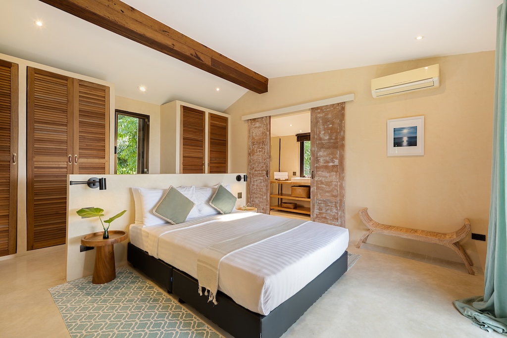 Luxury Koh Samui Property In Chaweng Noi Bedroom