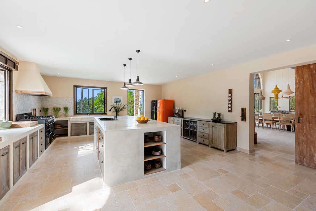 Luxury Koh Samui Property In Chaweng Noi Kitchen