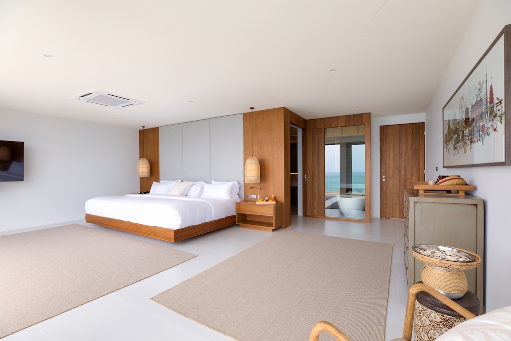Luxury Villa Samui Master Bedroom