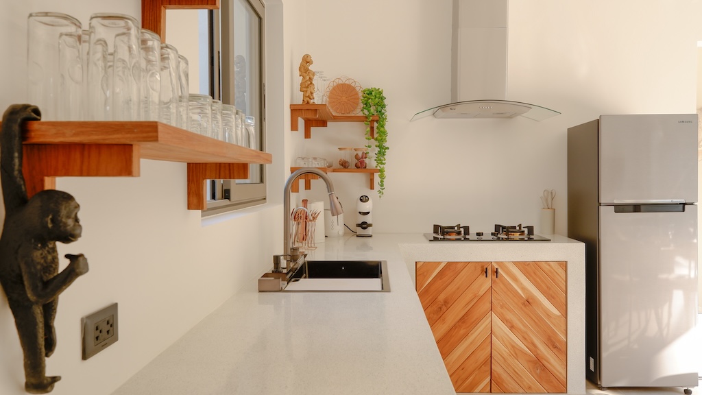 Maenam 3-Bed Pool Villa kitchen