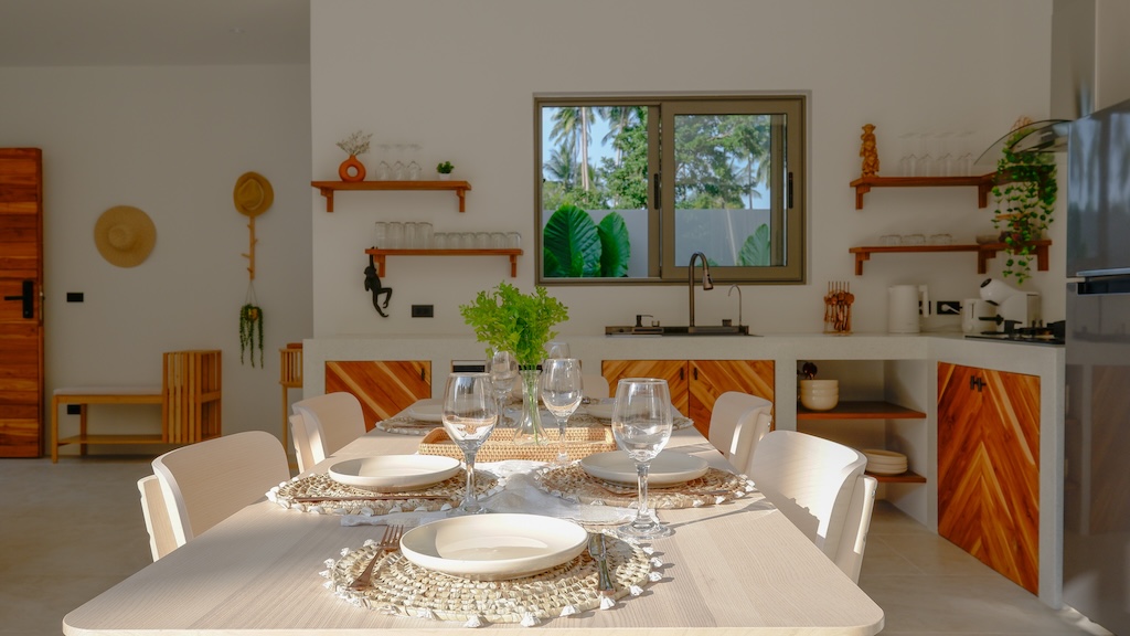 Maenam 3-Bed Pool Villa Dining