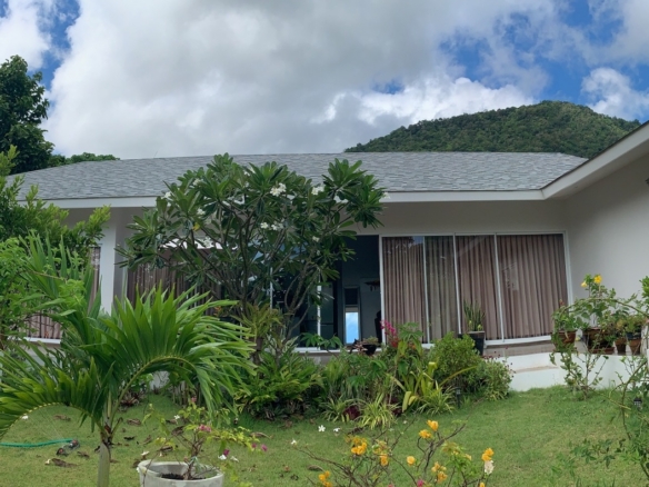 Maenam Garden Villa