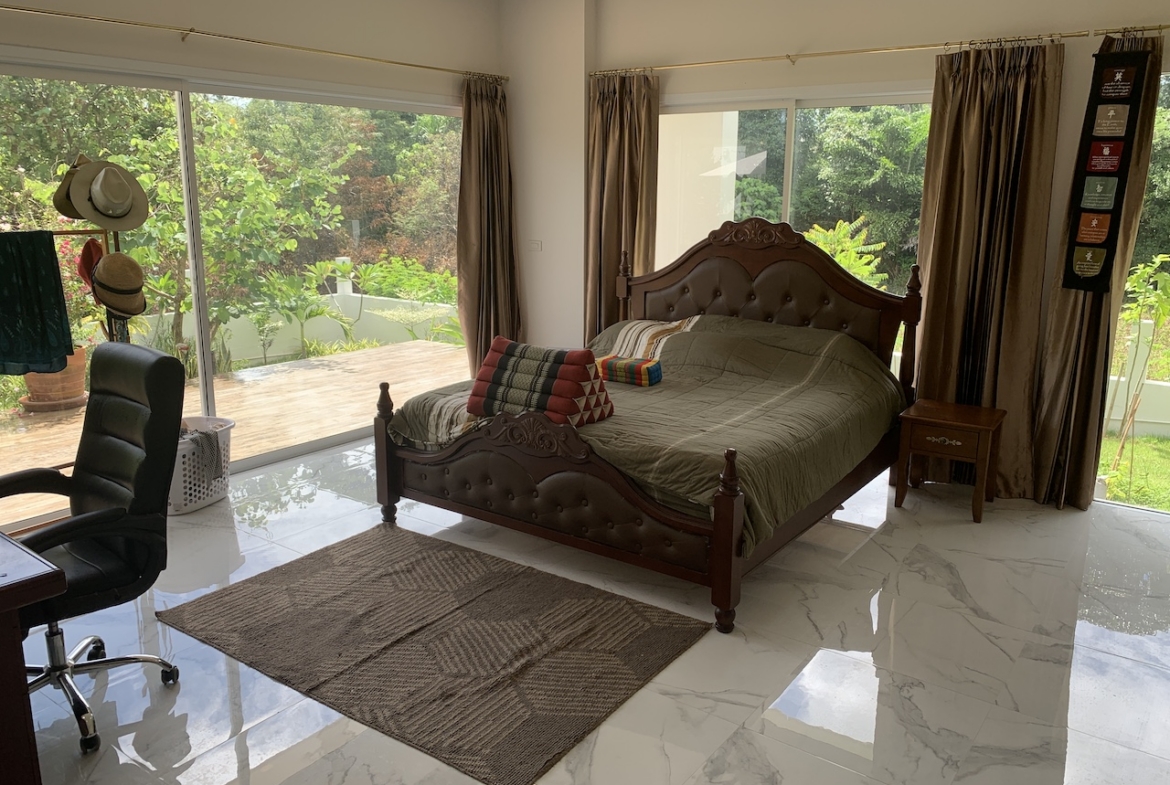 Maenam Garden Villa Master