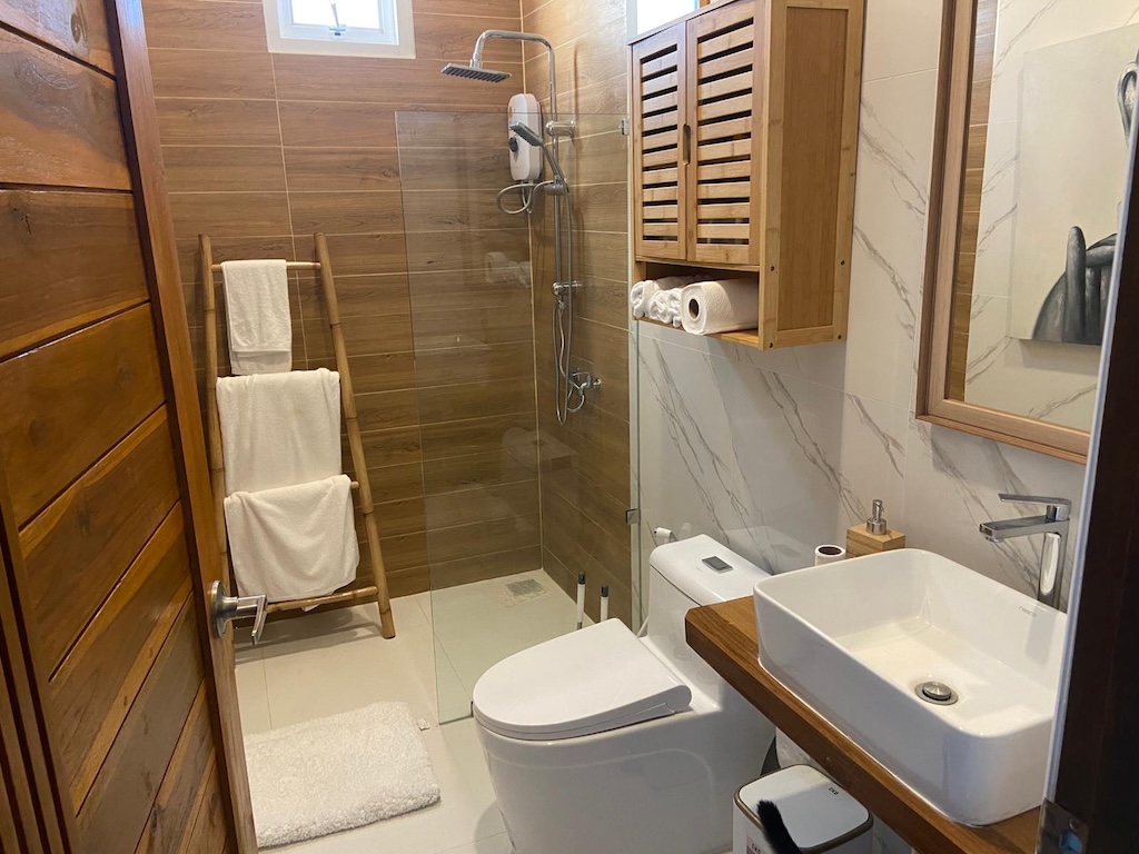 Maenam Koh Samui Villa Bathroom
