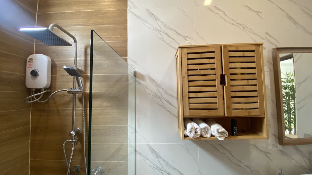 Maenam Koh Samui Villa Bathroom